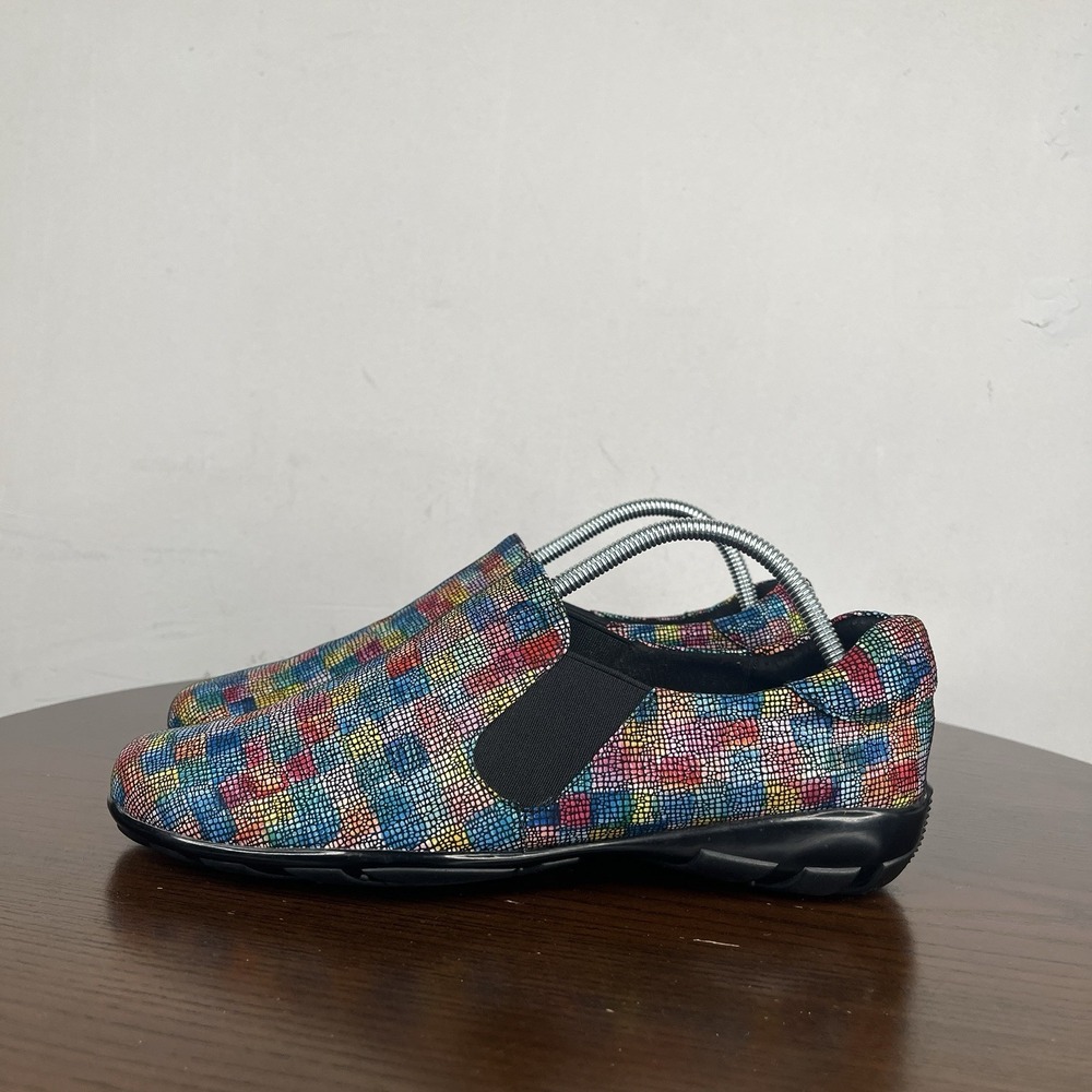 Vaneli Shoes Women's 8.5W Blue Red Multicolor‎ Textured Leather Walking Loafer